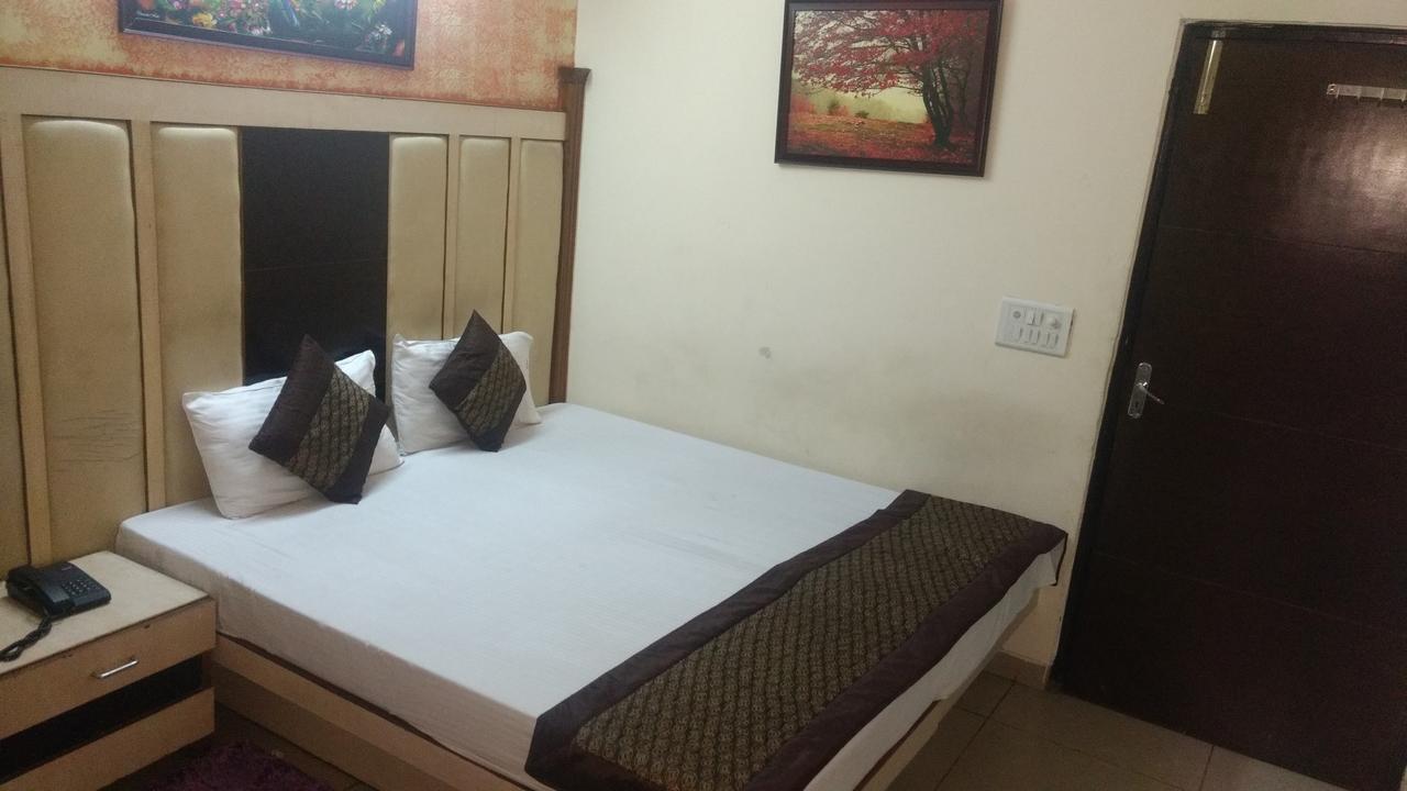 Sun Village Near Railway Station 3*