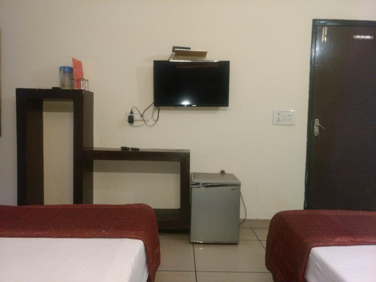 Sun Village Near Railway Station 3*